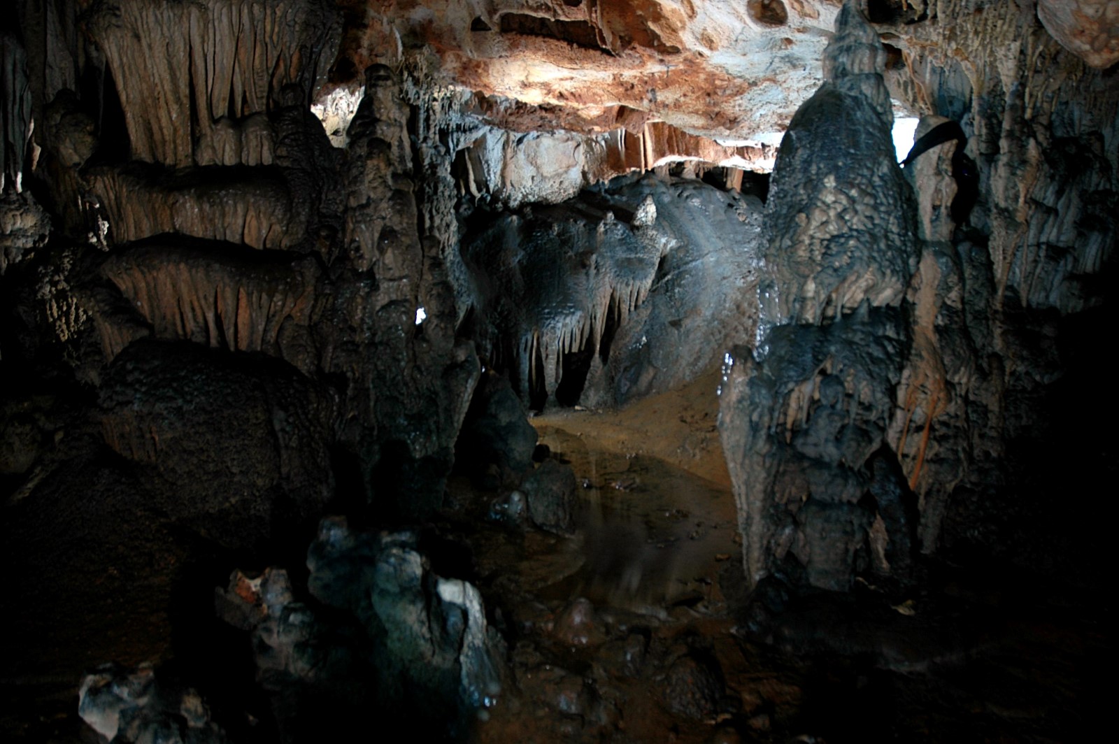 Arkalospilios Cave